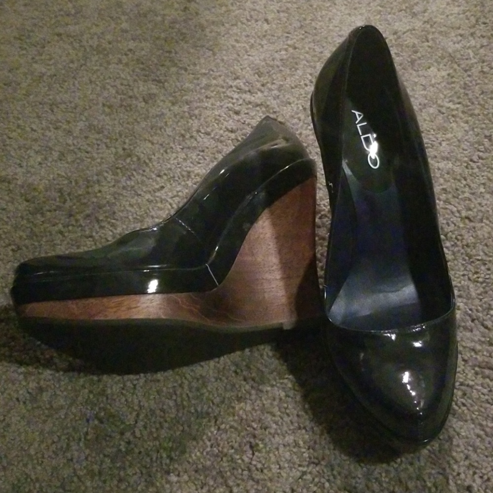Navy blue wedge heel size 7.5